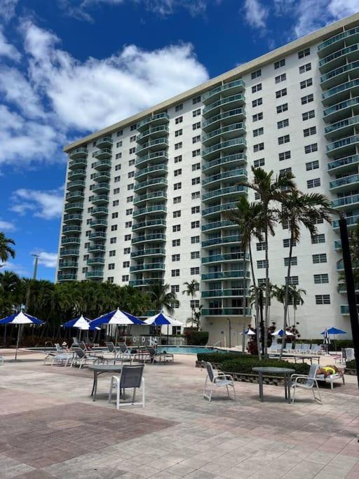 Sunny Isles Beach Spacious Apartment 外观 照片