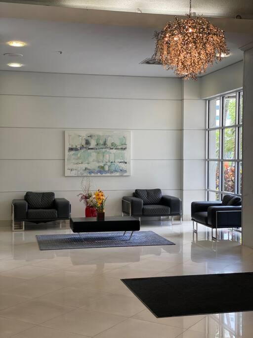 Sunny Isles Beach Spacious Apartment 外观 照片
